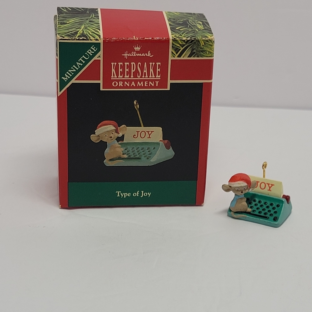 Hallmark Type of Joy 1990 Mouse With Typewriter Miniature Keepsake Ornament